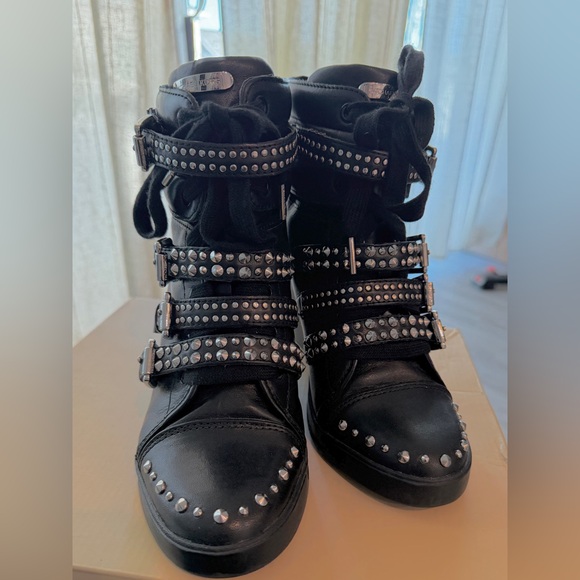 MICHAEL Michael Kors Black Grayson Wedge Studded Lace Up Boots - Picture 4 of 7